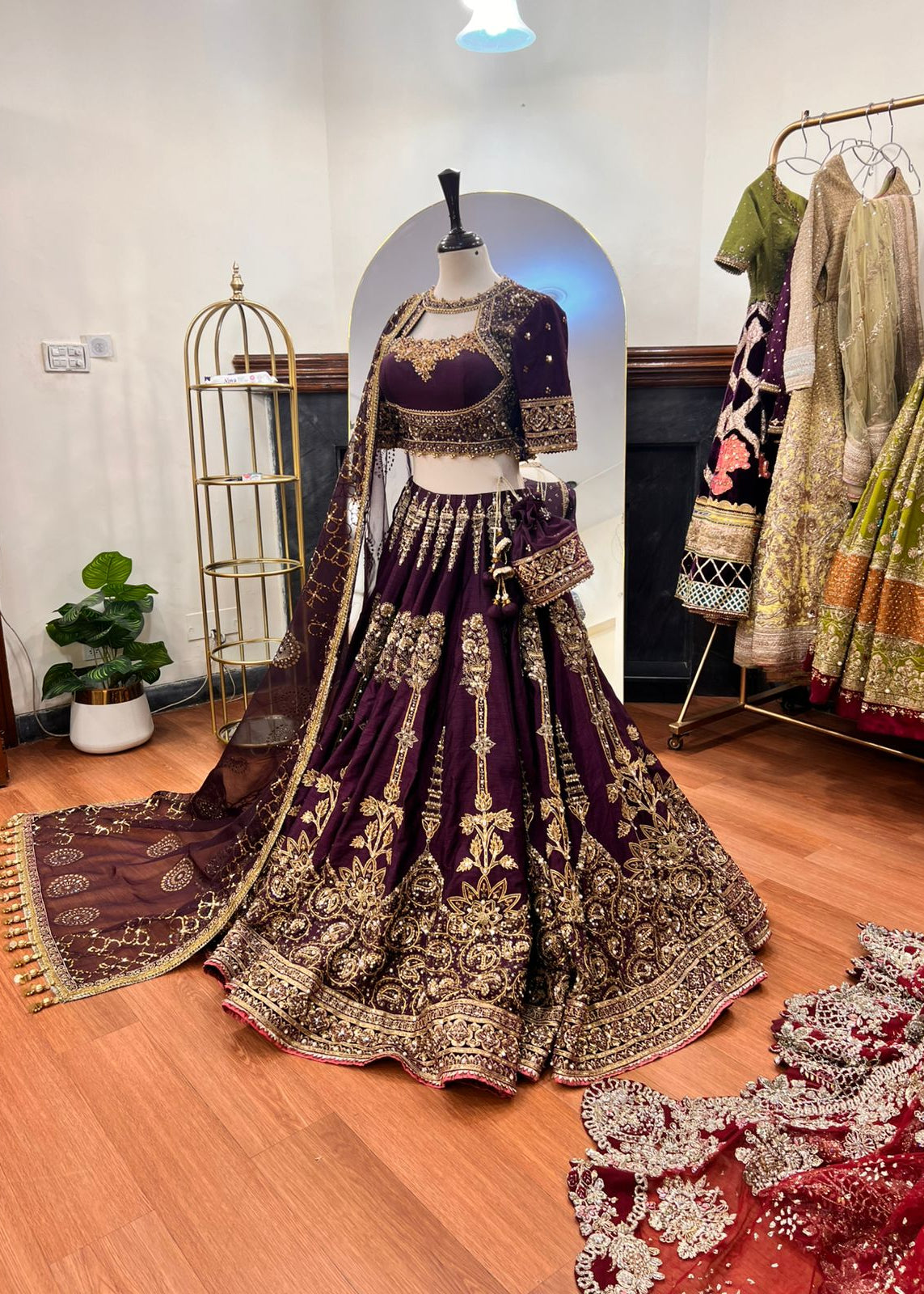 Zeb un Nissa  Latest Article By MNR 2026 COLLECTION  AVAILABLE FOR RENT IN PAKISTAN